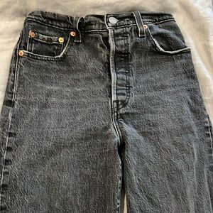 Levi’s ribcage jeans in black